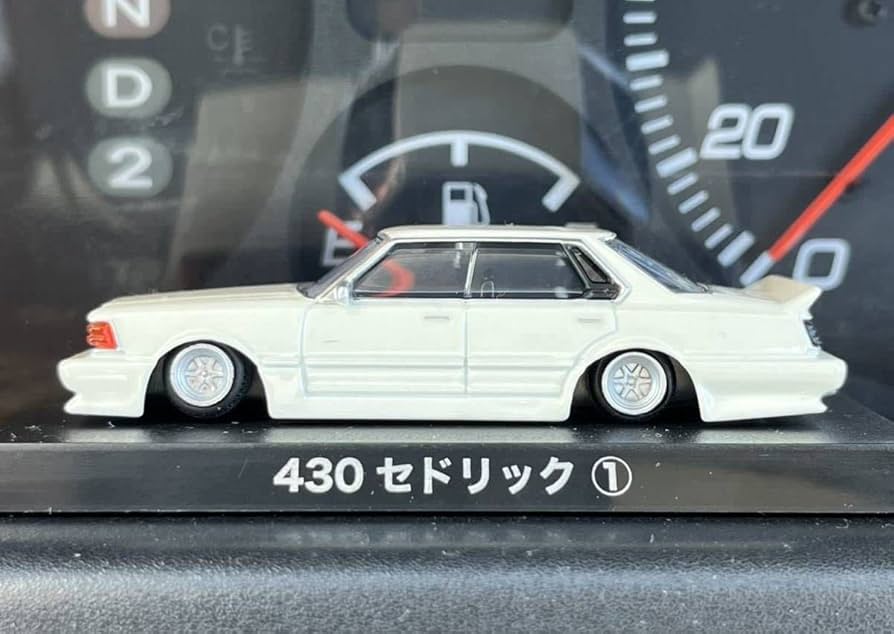 Amazon.co.jp: Aoshima 1/64 Grachan Collection Nissan Cedric